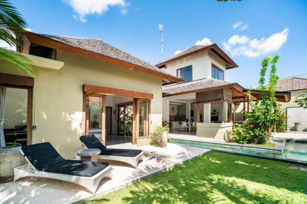 Villa Shanti, Sitara Villa Group Seminyak Exterior foto